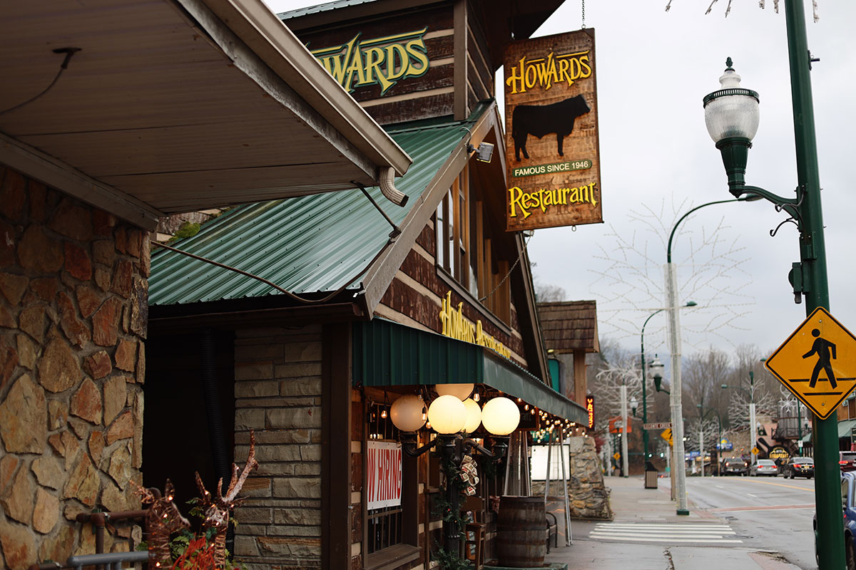 Howard’s Restaurant: Gatlinburg Restaurant Review