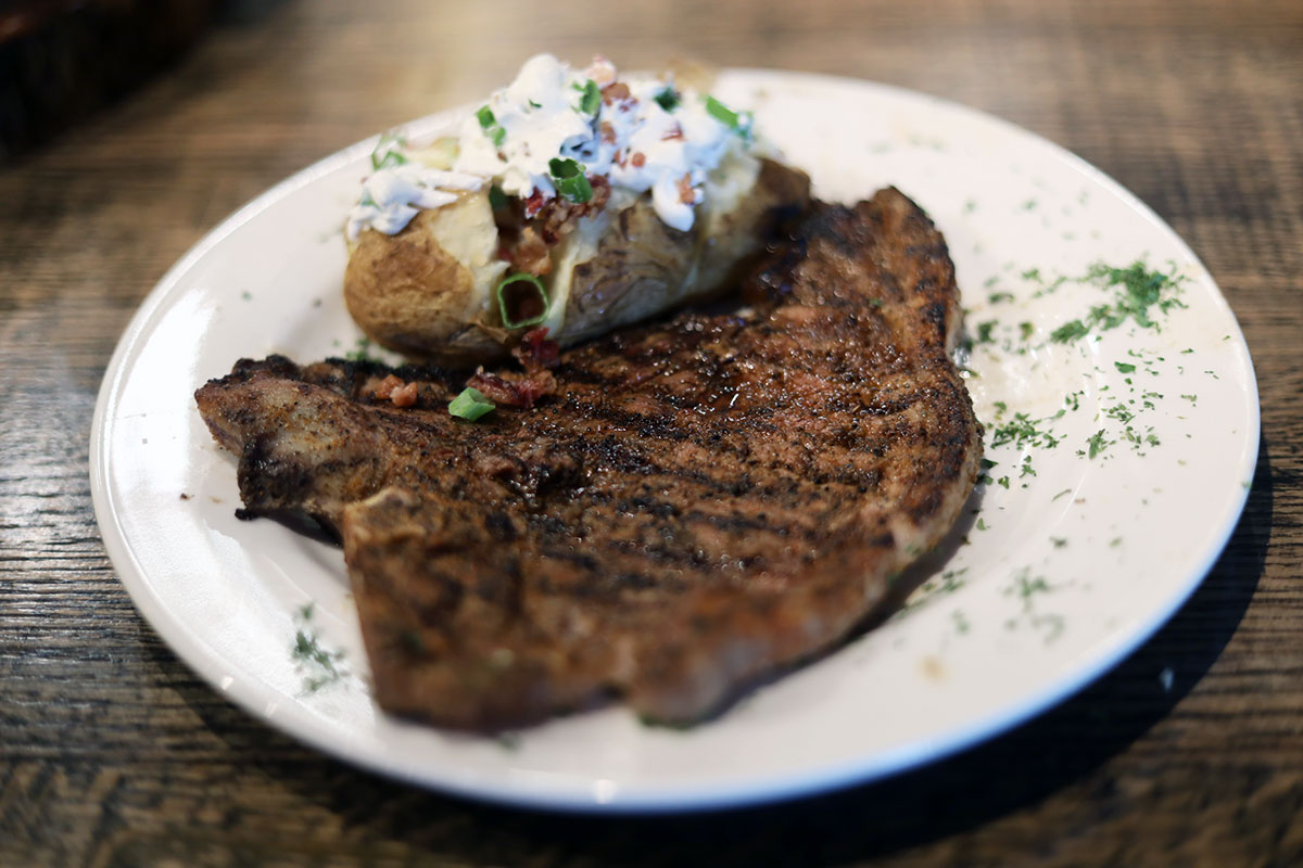Burg Steakhouse – Gatlinburg Restaurant Review