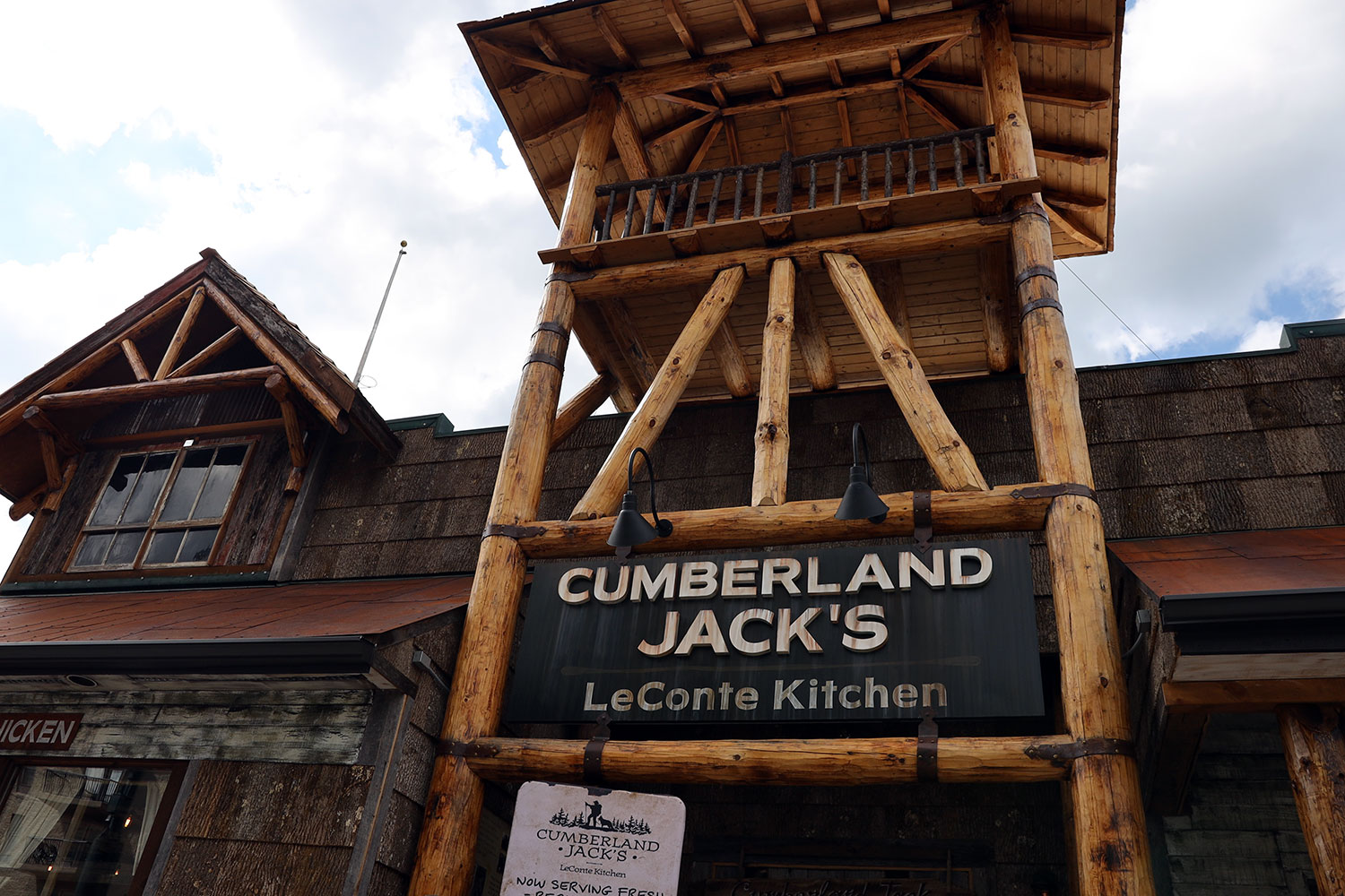 Cumberland Jack’s LeConte Kitchen – Gatlinburg Restaurant Review